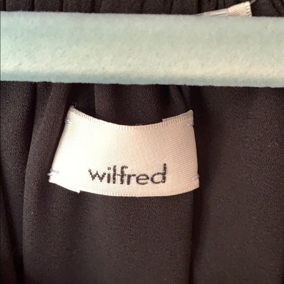 *NWT* Wilfred Aritzia Black Raison Shift Dress - Picture 2 of 3